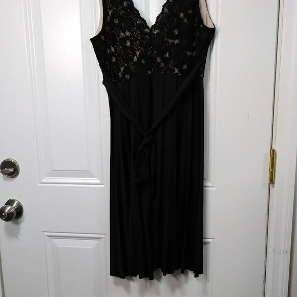 Women's Black Lace V-Neck High Low Dress M - Picture 2 of 6